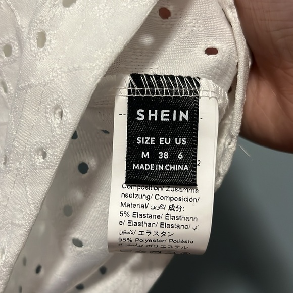 White tank top - Picture 3 of 3